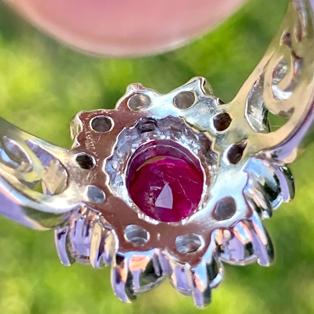 Sparkling Genuine Ruby Ring - Picture 12 of 12